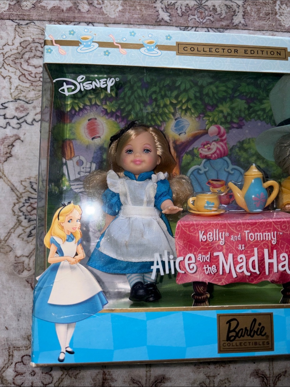 Barbie Kelly & Tommy Alice in Wonderland Set - 2002 Mad Hatter & Alice - Picture 2 of 9